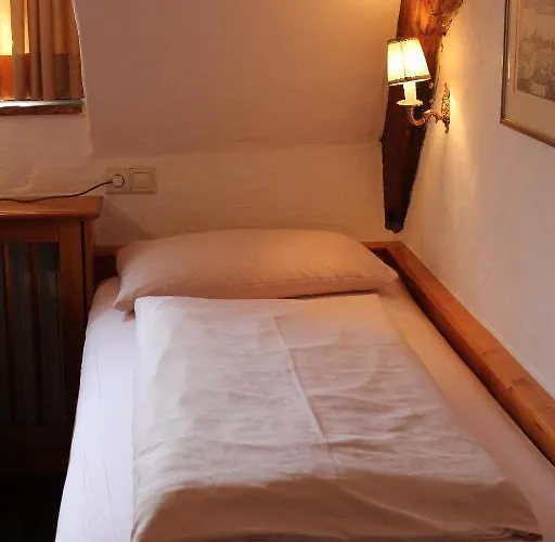 Spitzweg 3*